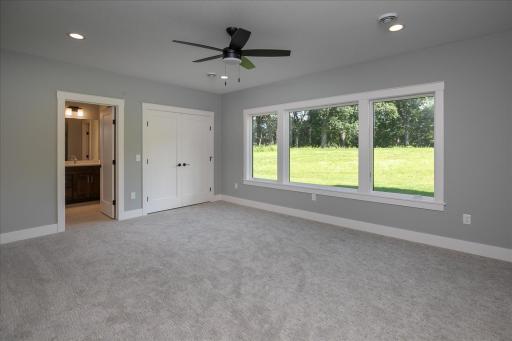 4868 Royal Oaks Circle SW, Rochester, MN 55902