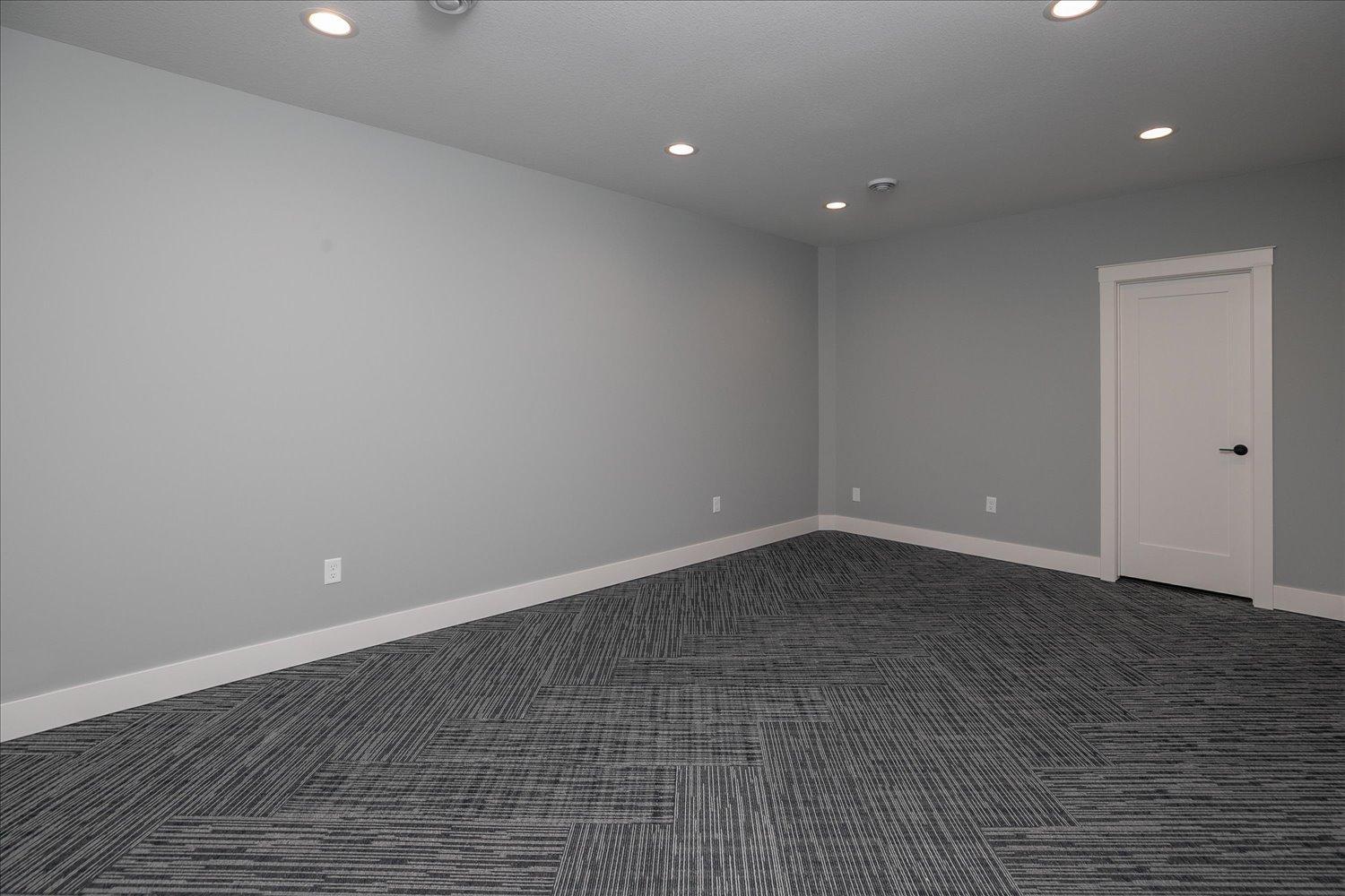 38-38-Exercise Room.jpg