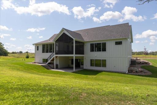 4868 Royal Oaks Circle SW, Rochester, MN 55902