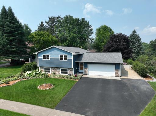 235 Oakwood Drive, Shoreview, MN 55126