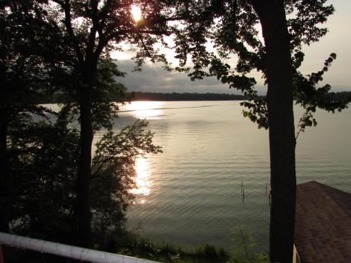 1334 Oak Beach Drive, Fairmont, MN 56031