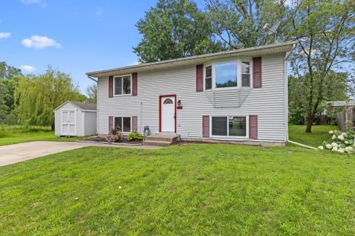 825 10th Avenue SW, Forest Lake, MN 55025