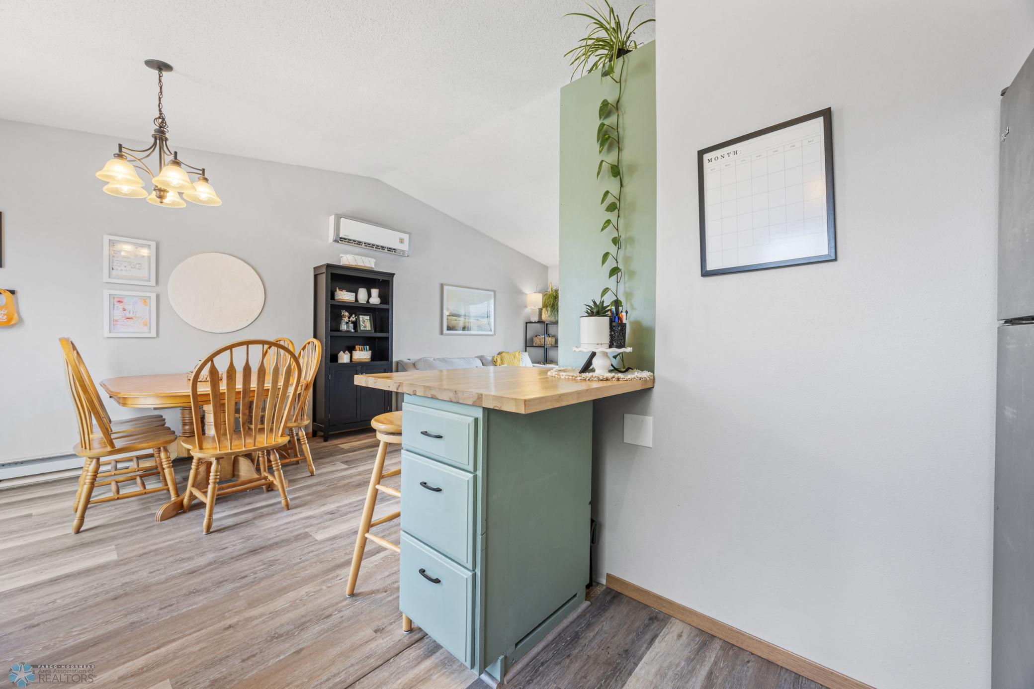Kitchen & Dining Room