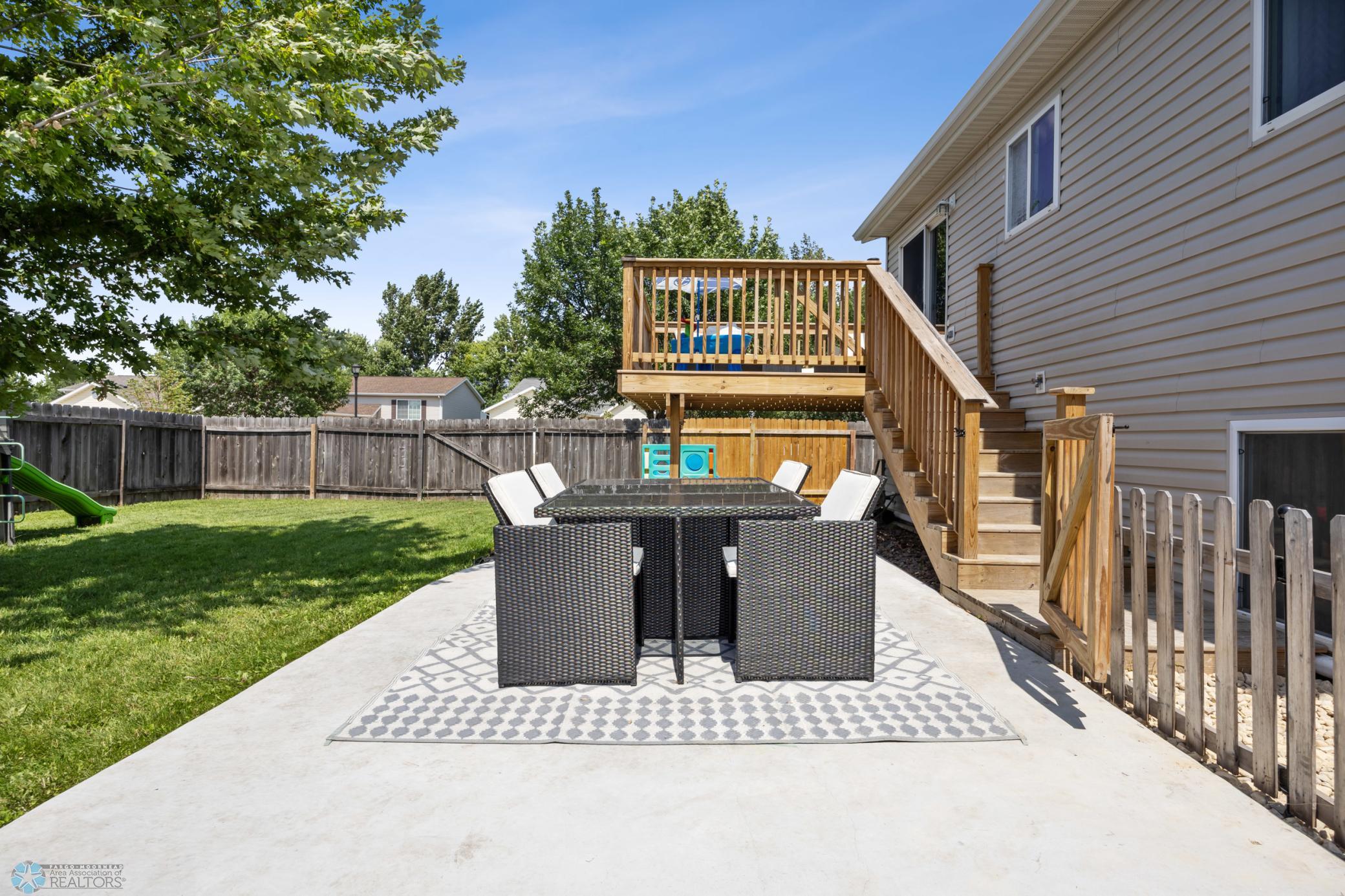 Patio & Deck