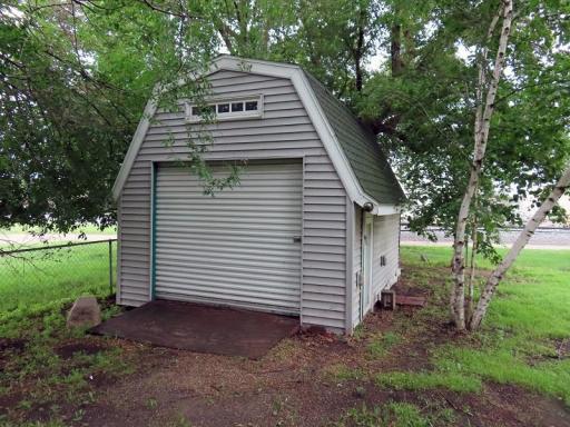 315 Conley Avenue S, Thief River Falls, MN 56701
