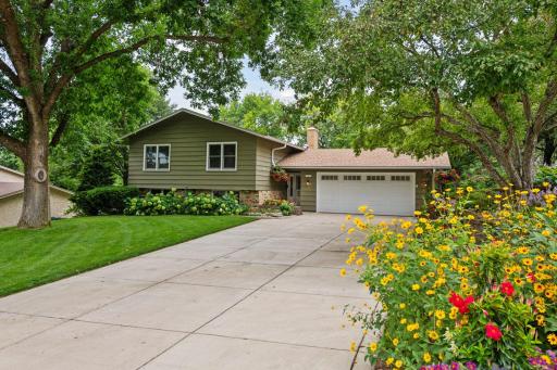 730 Windemere Drive, Plymouth, MN 55441