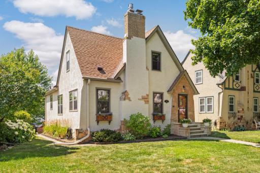 5120 13th Avenue S, Minneapolis, MN 55417