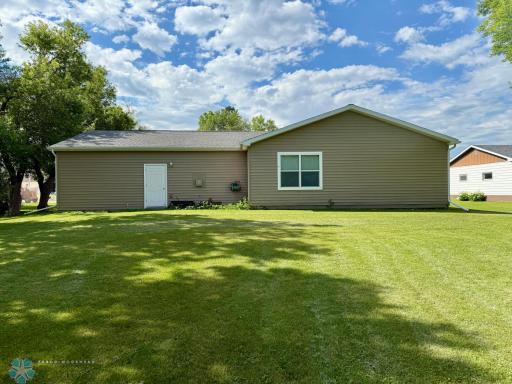 511 Jessamine Avenue, Aneta, ND 58212