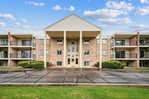 4351 Parklawn Avenue, 105E, Minneapolis, MN 55435