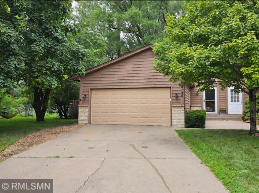 4186 Oxford Court N, Shoreview, MN 55126