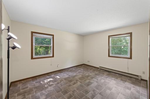 19355 University Avenue, East Bethel, MN 55011