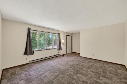 19355 University Avenue, East Bethel, MN 55011