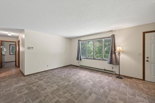 19355 University Avenue, East Bethel, MN 55011