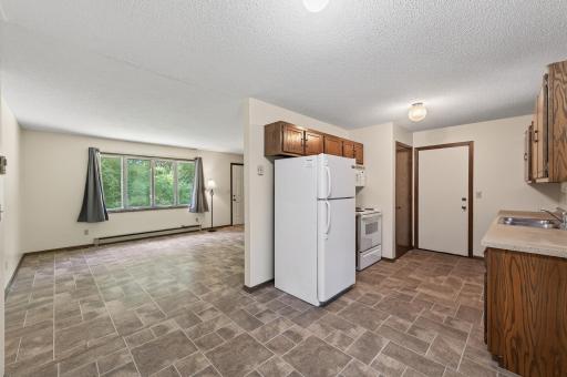 19355 University Avenue, East Bethel, MN 55011