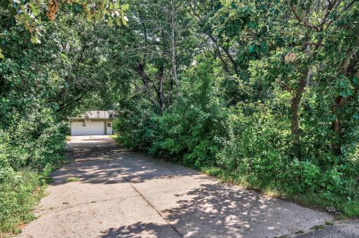 19355 University Avenue, East Bethel, MN 55011