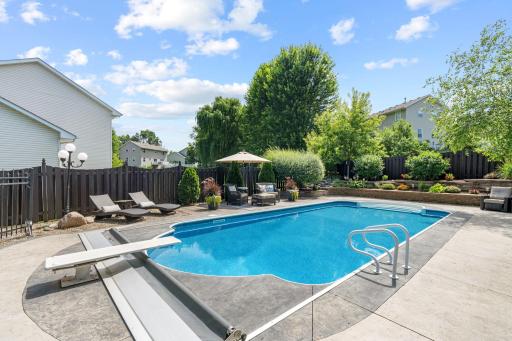 274 Jaspers Circle S, Chaska, MN 55318