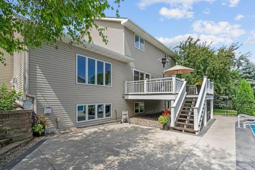274 Jaspers Circle S, Chaska, MN 55318