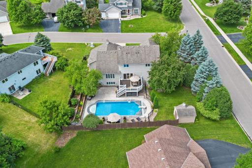 274 Jaspers Circle S, Chaska, MN 55318