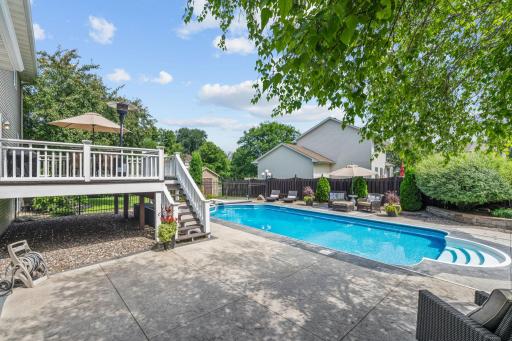 274 Jaspers Circle S, Chaska, MN 55318