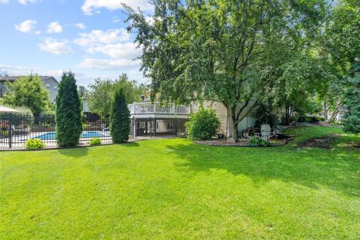 274 Jaspers Circle S, Chaska, MN 55318
