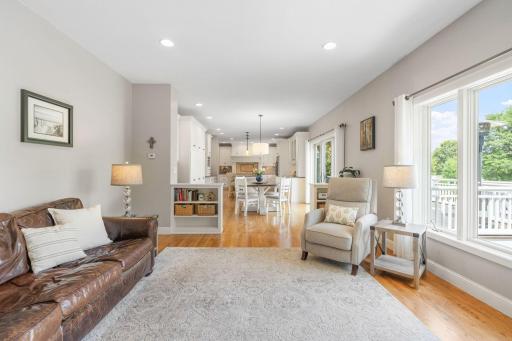 274 Jaspers Circle S, Chaska, MN 55318