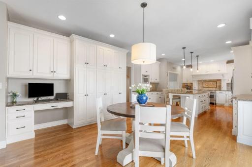274 Jaspers Circle S, Chaska, MN 55318