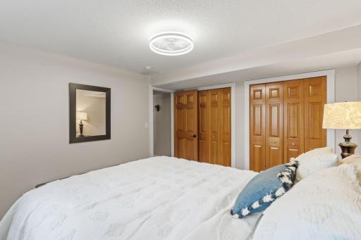 274 Jaspers Circle S, Chaska, MN 55318