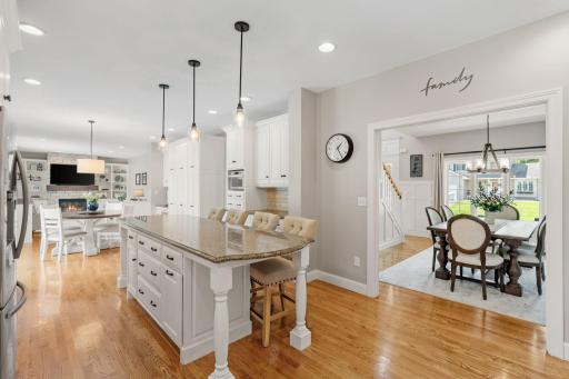 274 Jaspers Circle S, Chaska, MN 55318