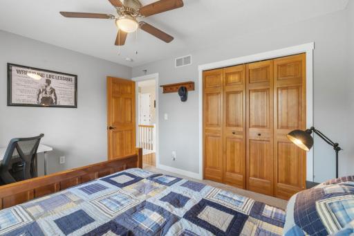 274 Jaspers Circle S, Chaska, MN 55318