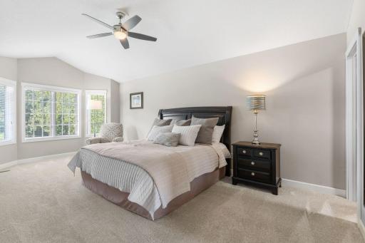 274 Jaspers Circle S, Chaska, MN 55318