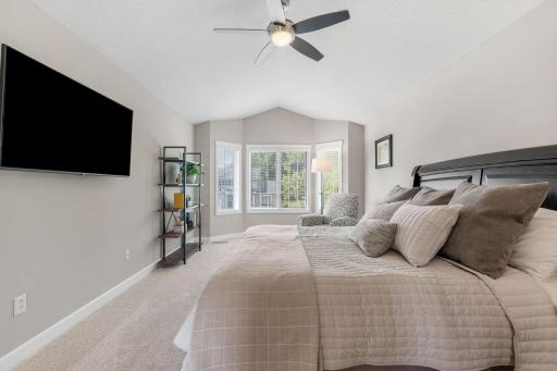 274 Jaspers Circle S, Chaska, MN 55318