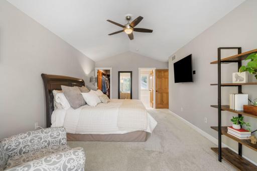 274 Jaspers Circle S, Chaska, MN 55318