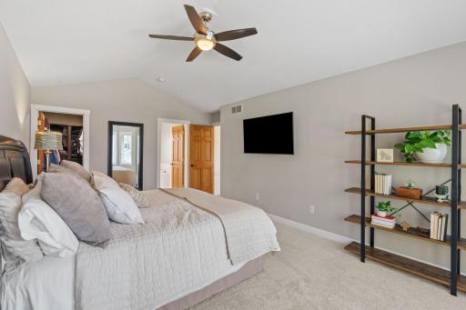 274 Jaspers Circle S, Chaska, MN 55318
