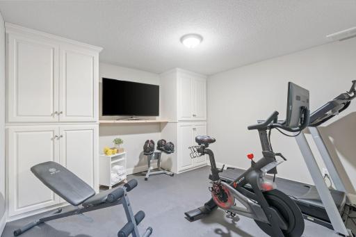 274 Jaspers Circle S, Chaska, MN 55318