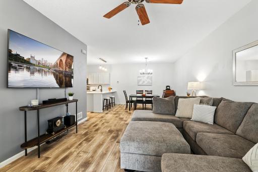 13377 Europa Court N, 7, Hugo, MN 55038