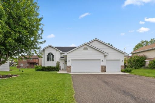 104 Bison Court, Buffalo, MN 55313