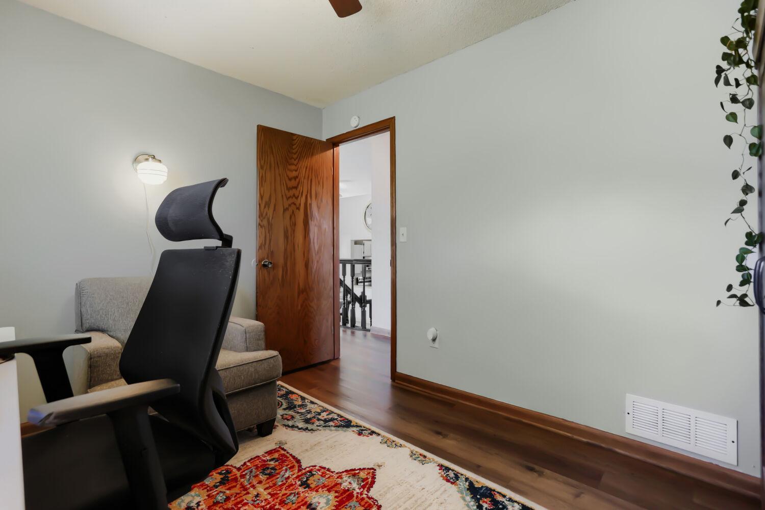 6598 Black Duck Drive S - Web Quality - 014 - 10 Office.jpg