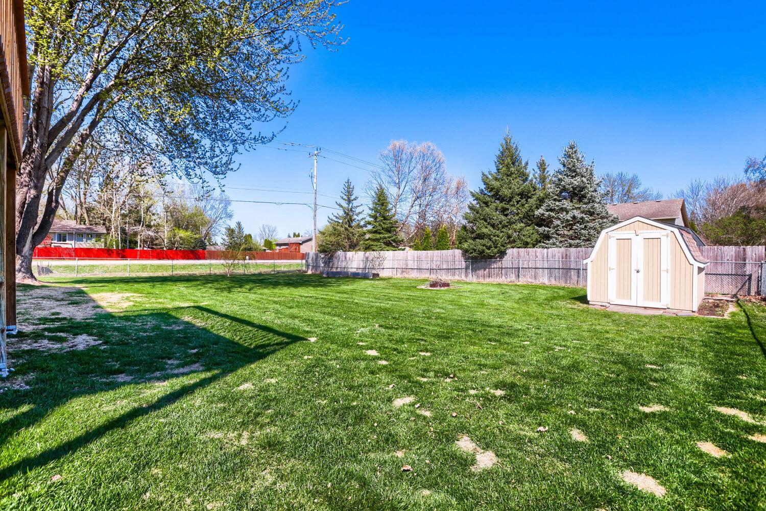 6598 Black Duck Drive S - Web Quality - 032 - 28 Exterior Rear.jpg