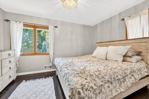 260 Longfellow Street NE, Minneapolis, MN 55432