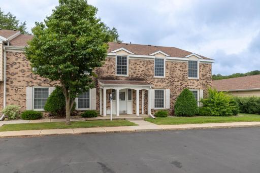 1911 Greenfield Lane SW, E, Rochester, MN 55902