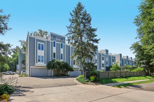 200 2nd Street NE, Minneapolis, MN 55413