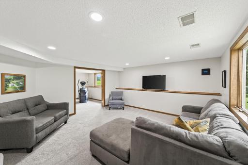 28732 Olympic Trail, Lindstrom, MN 55045