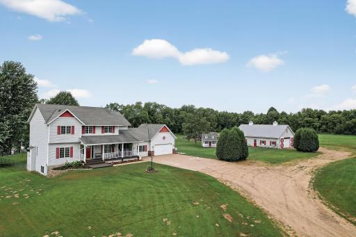 28732 Olympic Trail, Lindstrom, MN 55045
