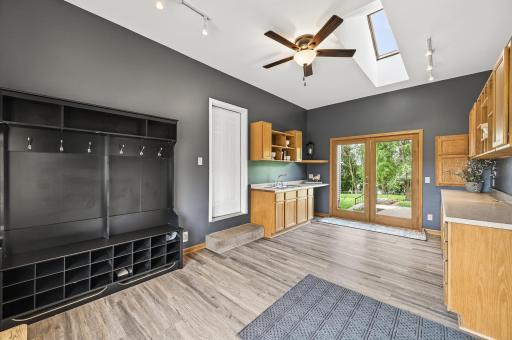 28732 Olympic Trail, Lindstrom, MN 55045