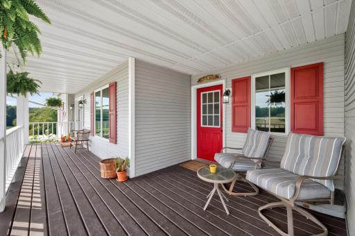 28732 Olympic Trail, Lindstrom, MN 55045