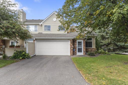 1914 Sapphire Point, 102, Eagan, MN 55122