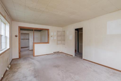 607 Saint Johns Avenue, Red Lake Falls, MN 56750