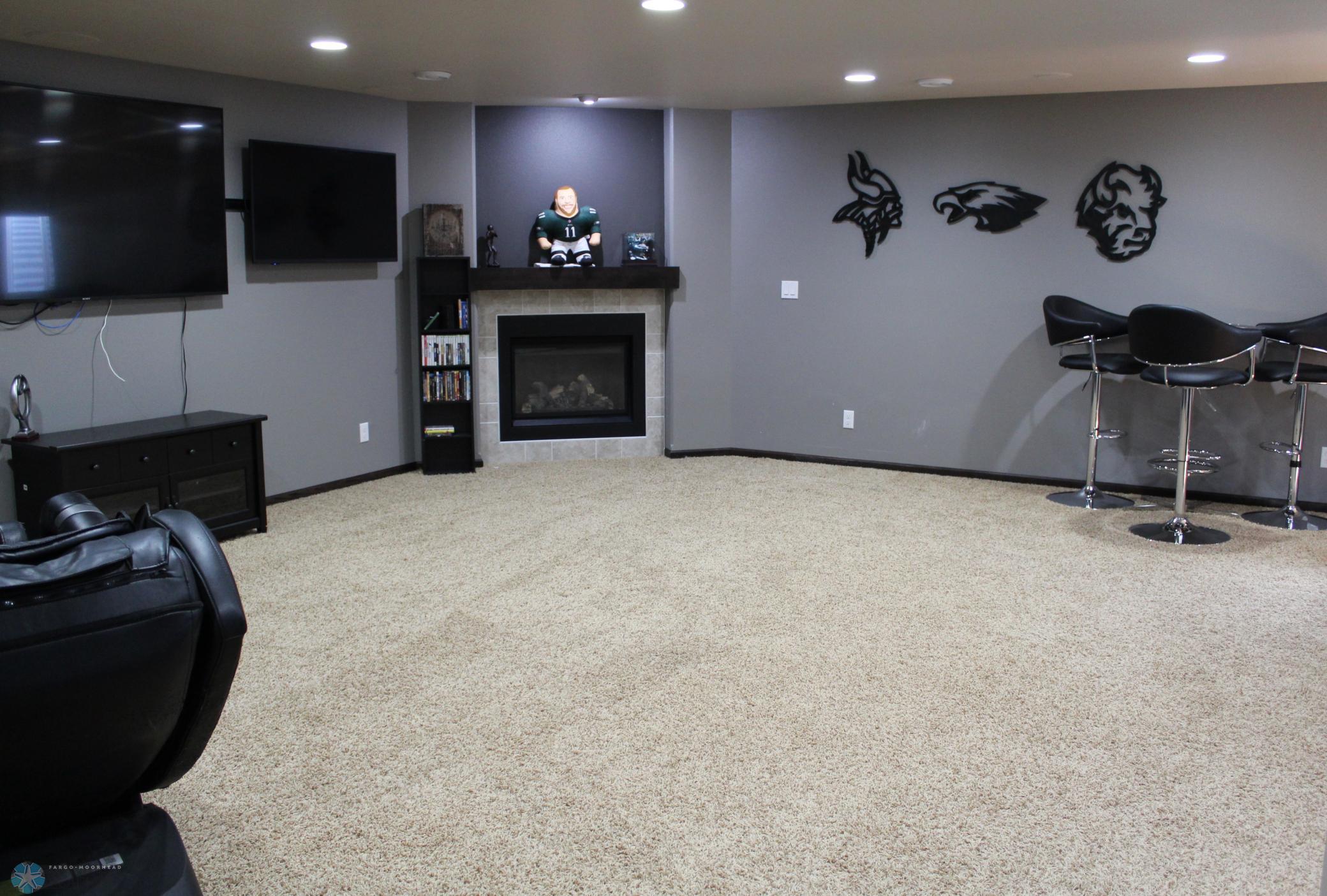 Family room-great entertaining space