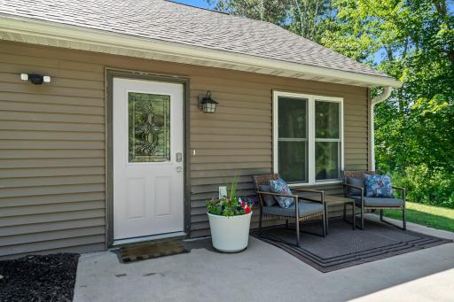 Lovely front patio