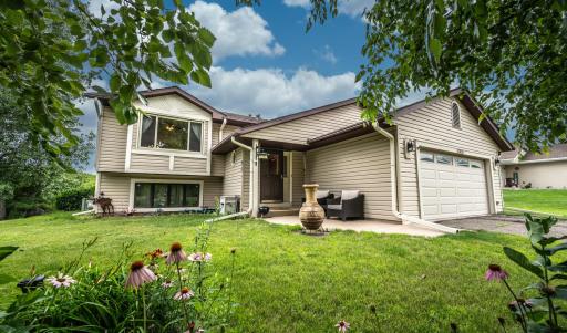 17326 Ipswich Way, Lakeville, MN 55044